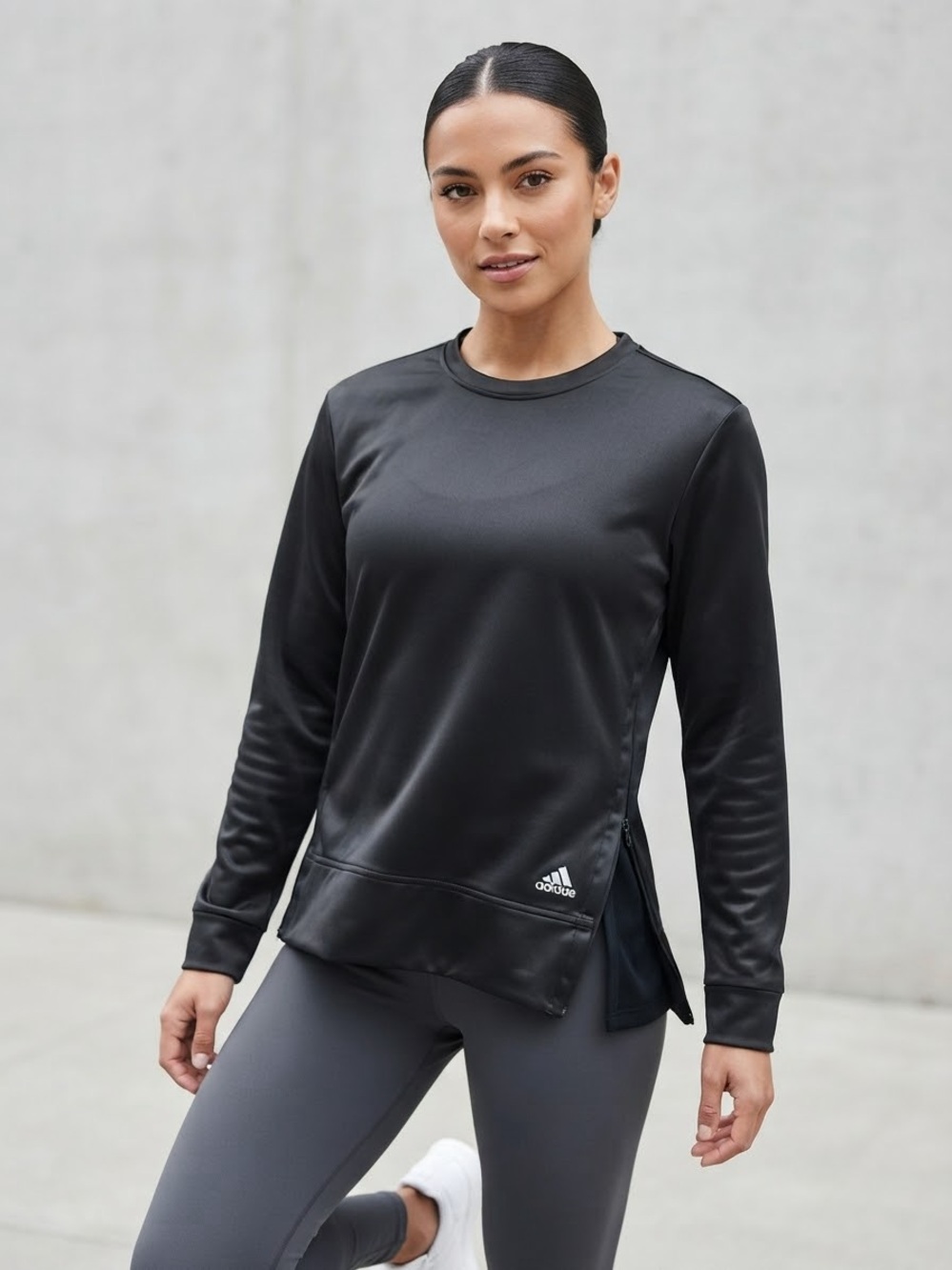 adidas Women's Black Long-Sleeve Crew Performance Sweatshirt